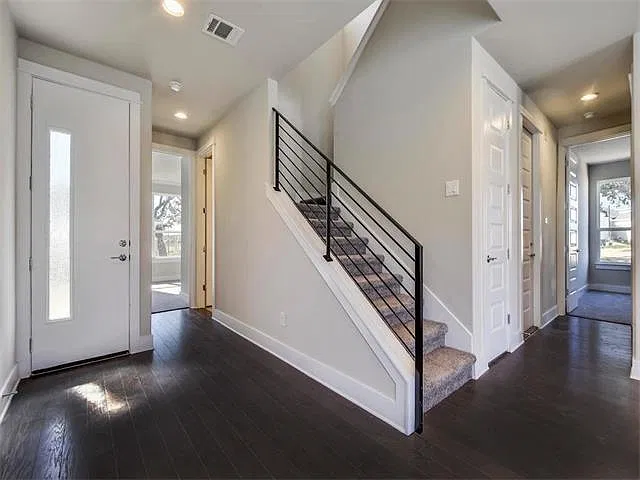 13701 Ronald Reagan Blvd — Photo 3