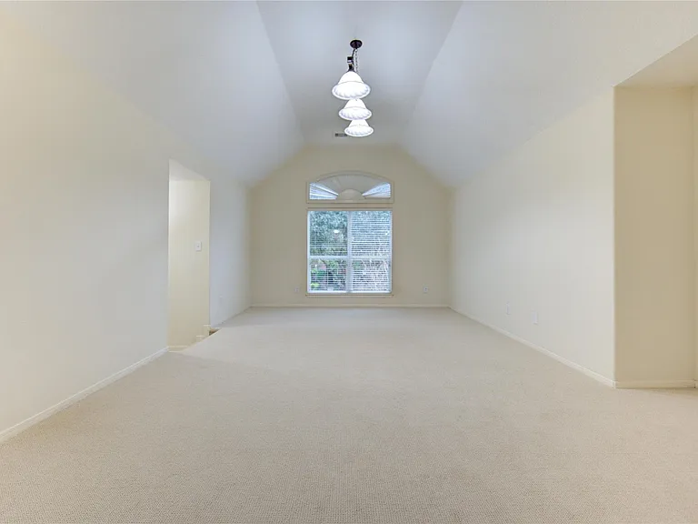 2327 Centerbrook Ln — Photo 32