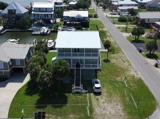 300 Polaris St, Dauphin Island, AL 36528