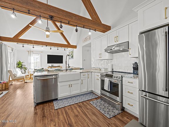 2nd image of 2517 Waccamaw Shores Road
