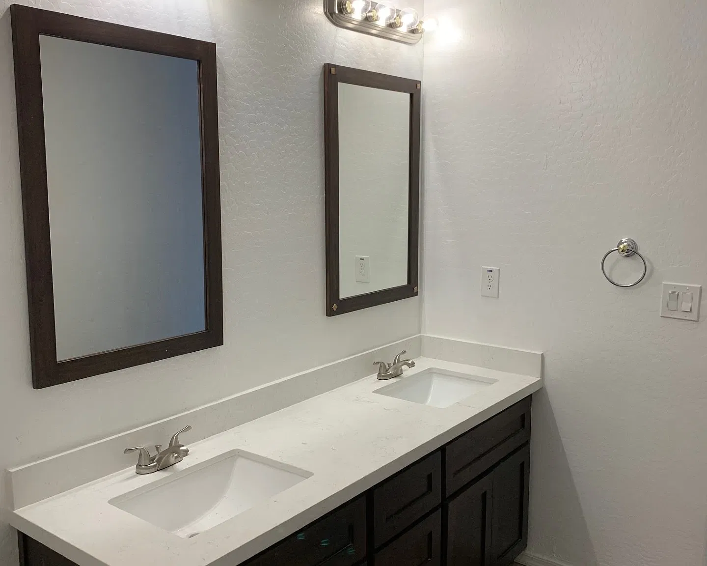 3 bed, 1250 sqft, $2,000 — Photo 1