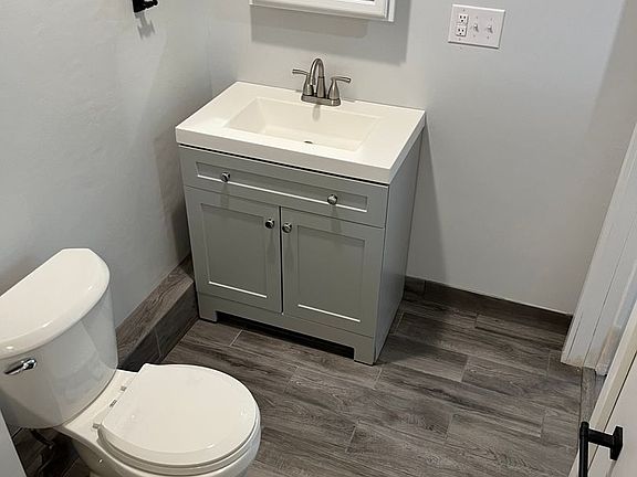 5th image of 171 Marys Ave #0