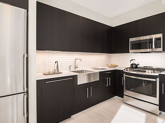 3rd image of 535 W 43rd St #12C