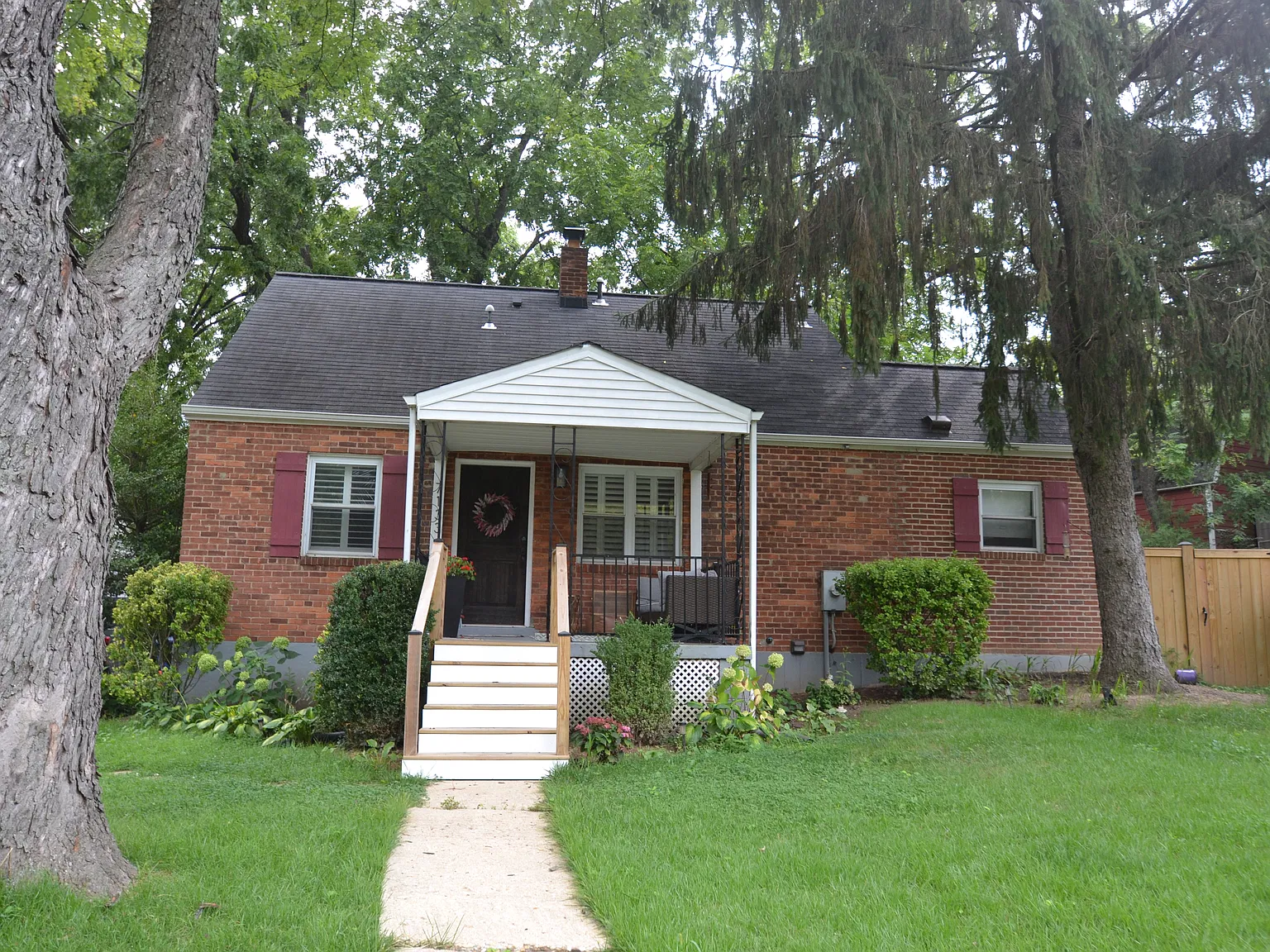 4 bed, 2086 sqft, $3,800 — Photo 1