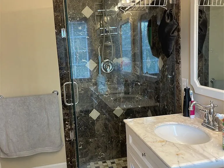 7507 Lamoyne Ct — Photo 25