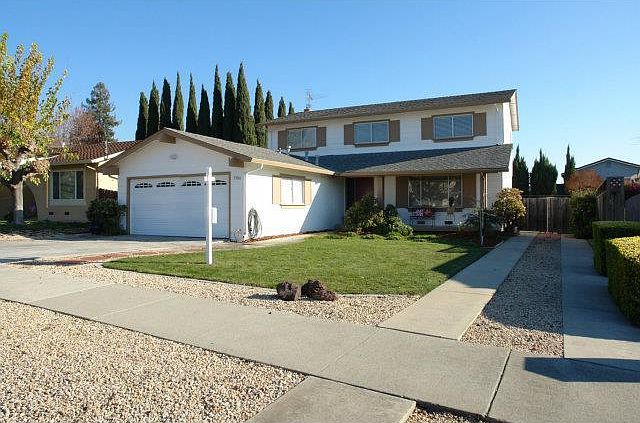 1st image of 3386 Vistaview Dr