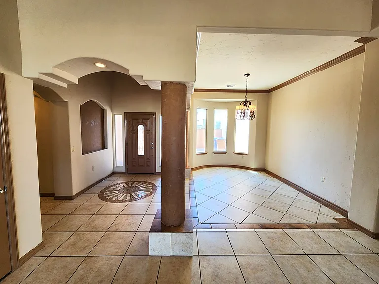 4189 Capistrano Ave — Photo 8