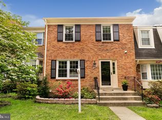 8908 Grandstaff Ct, Springfield, VA 22153