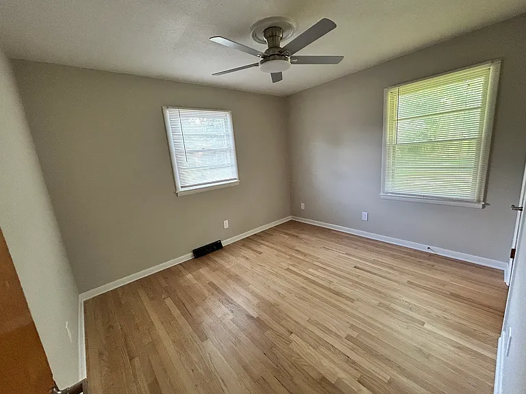 3013 Greenhill Dr NW — Photo 11