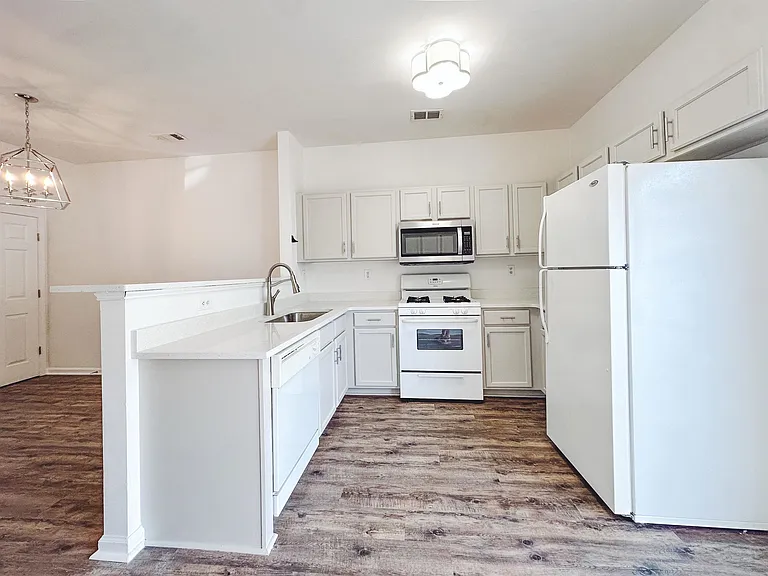 3247 Hidden Cove Cir — Photo 5