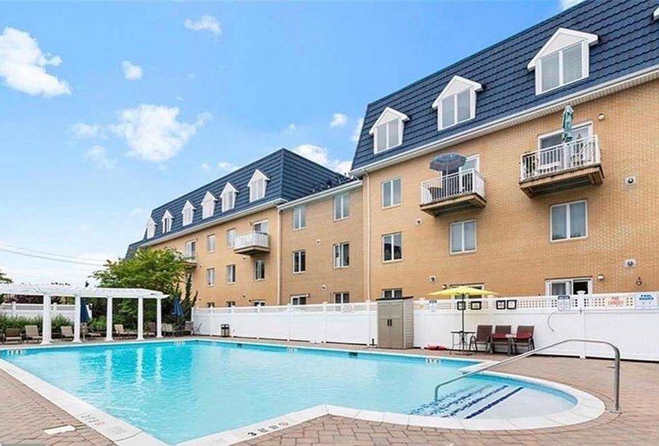 1st image of 1509 Royce St Floor E-1
