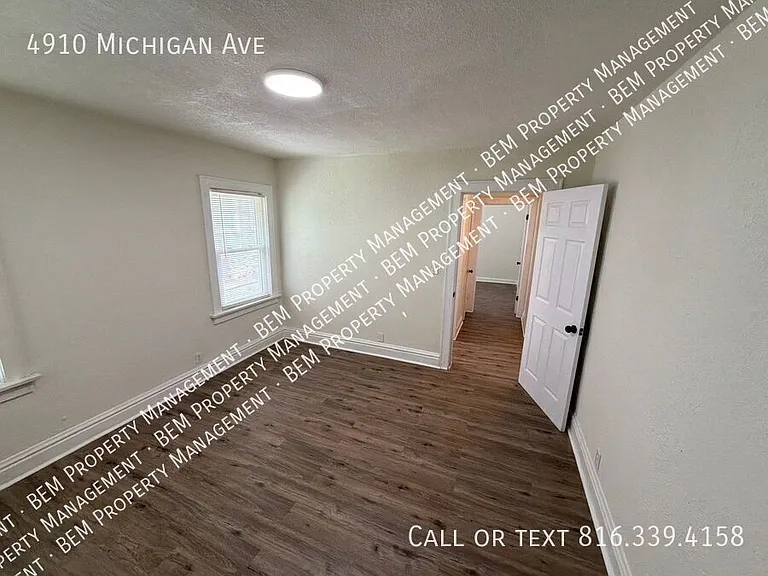 4910 Michigan Ave — Photo 5