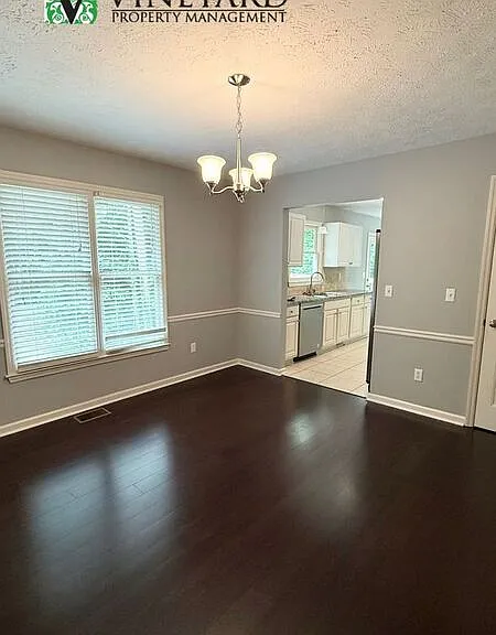 900 Clearbrook Crse SW — Photo 8