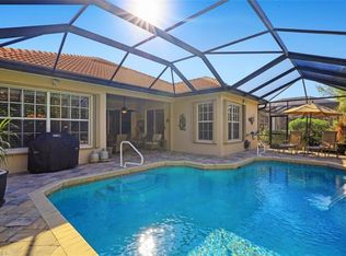 16208 Parque Ln, Naples, FL 34110