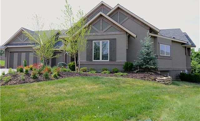 1st image of 1712 NE Blue Heron Dr