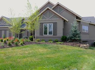 1712 NE Blue Heron Dr, Lees Summit, MO 64086