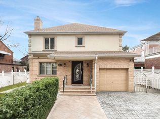 110-16 67th Rd, Flushing, NY 11375