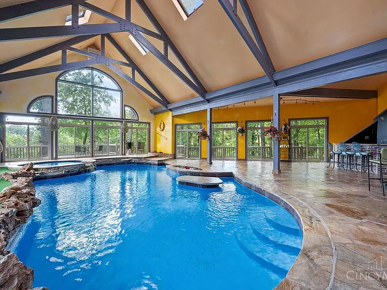 7883 Chestershire Dr — Photo 28