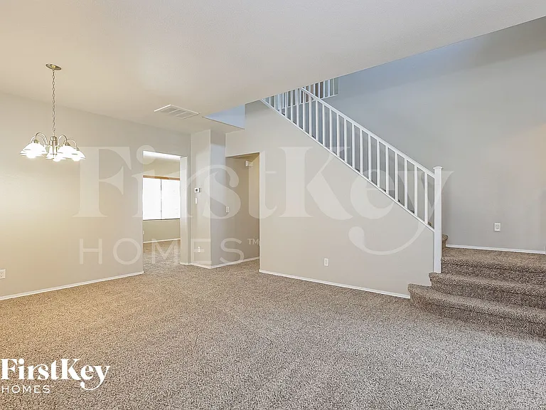 4340 Laguna Garden Ave N — Photo 4