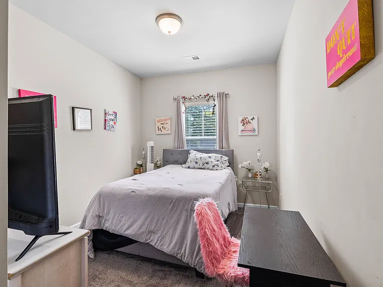 1518 Valley Brook Dr SW — Photo 18