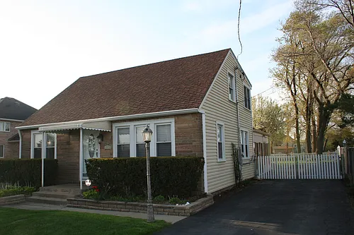 1000 E Touhy Ave Photo 1