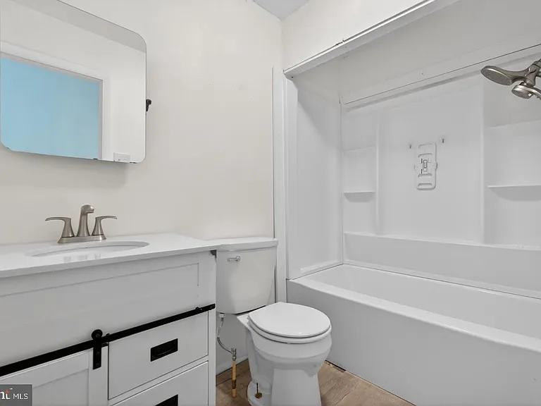 45278 Cove Manor Rd — Photo 16