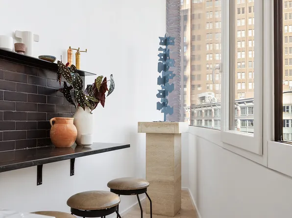 100 Franklin Street image 14 of 31