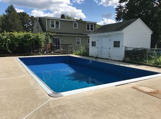 31 Chickering Rd, Lawrence, MA 01843