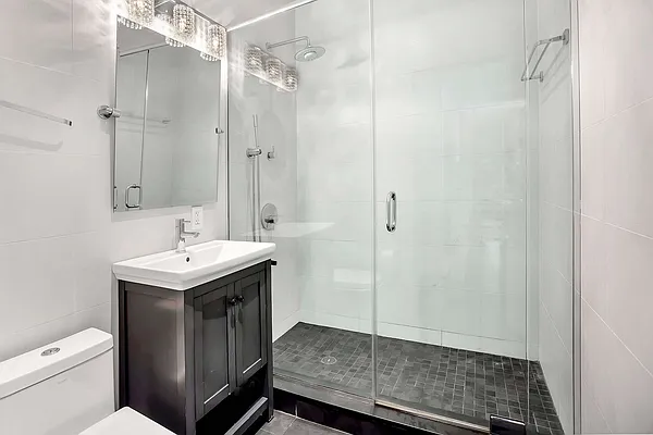 Rented by Compass | media 7