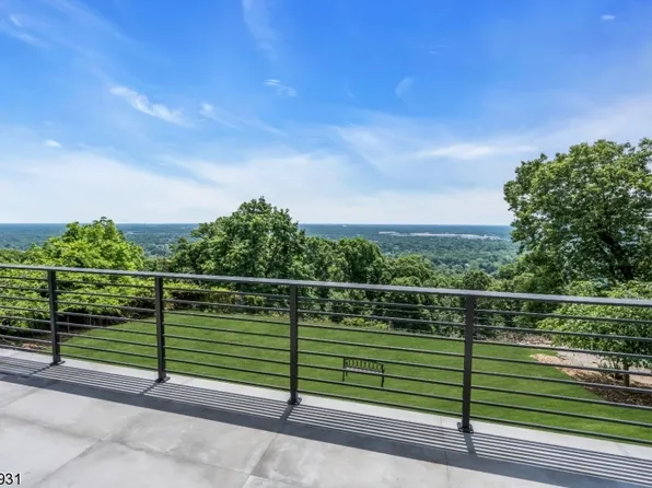 72 Hillcrest Rd, Bridgewater Twp., NJ 08836
