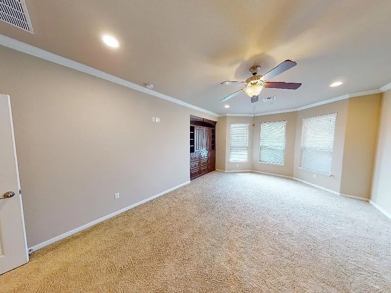 5705 Lipan Apache Bnd — Photo 25