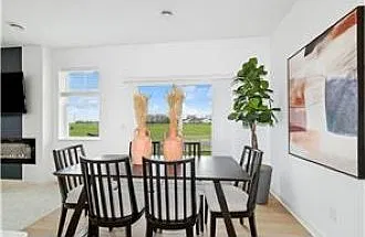 3 bed, 2.5 bath, 1719 sqft, $2,500 — Photo 4