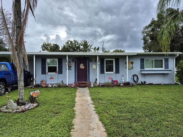 109 SE Lucero Dr