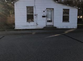 130 S 3rd St, Batavia, OH 45103