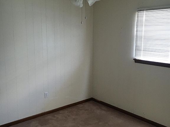 5th image of 221 E Weber St APT 2
