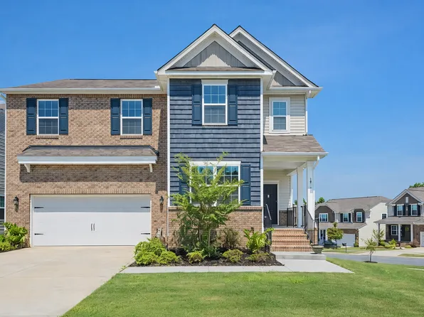 10391 Hillsborough St, Huntersville, NC 28078