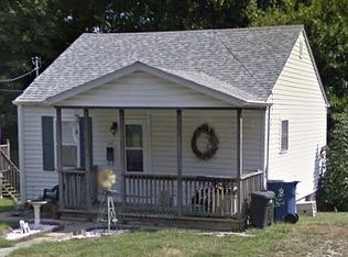 704 Greenwood Pl, Collinsville, IL 62234