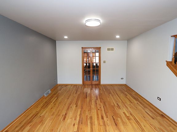 5th image of 17406 S Lathrop Ave