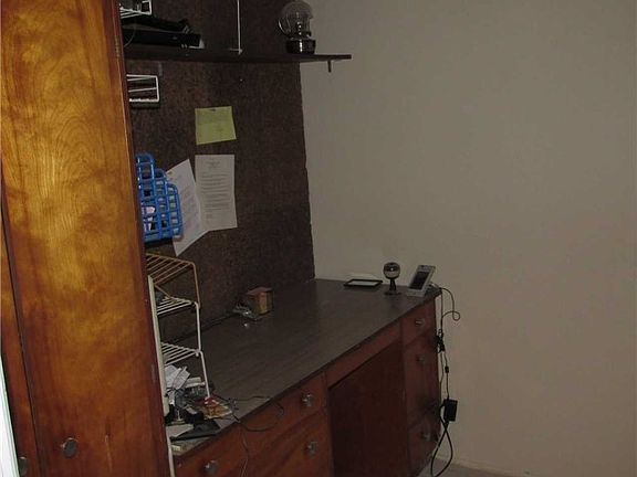 5th image of 19915 21st Ave