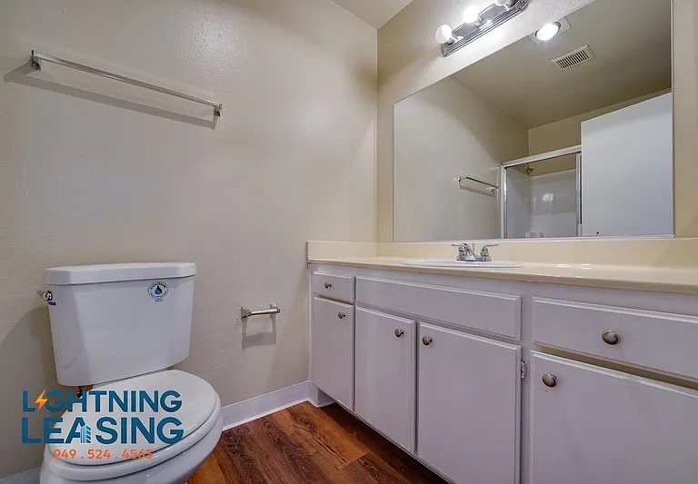 10250 Commerce Ave #216 — Photo 26