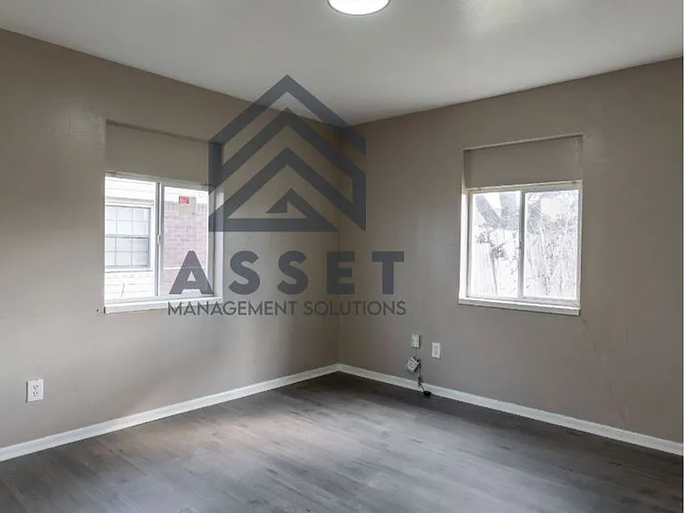2208 SW 61st Ter — Photo 13