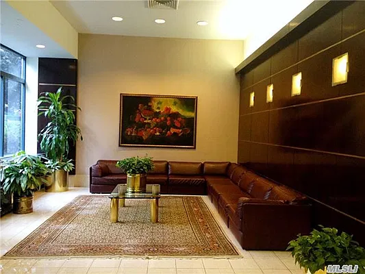 Rented by Benjamin Realty Since 1980 | media 9
