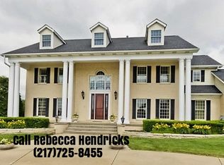 3100 Falcon Point, Springfield, IL 62711