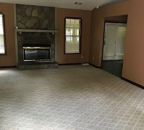 5th image of 1320 Creekwood Cv #L14