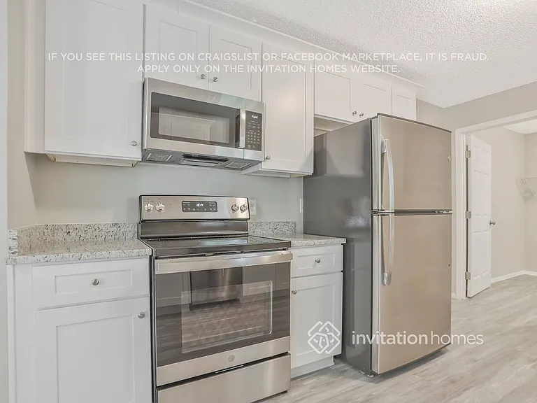 306 Lake Swan Ct — Photo 9