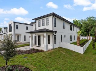 925 Lake Emerald Dr, Orlando, FL 32806