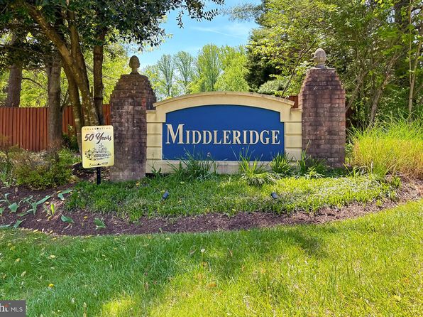 5313 Black Oak Dr, Fairfax, VA 22032