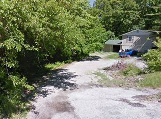 8 Highwood Ln, Belleville, IL 62223