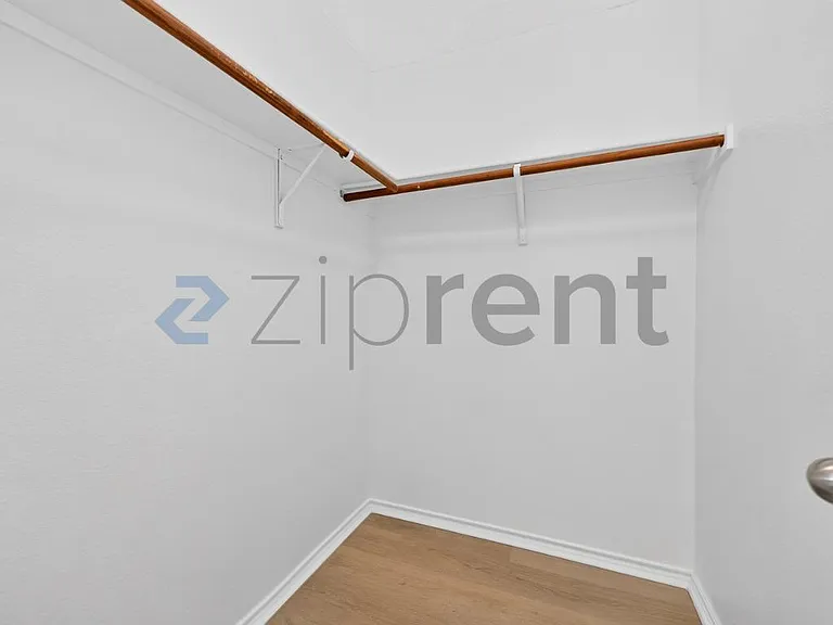 1320 Junction Run — Photo 24