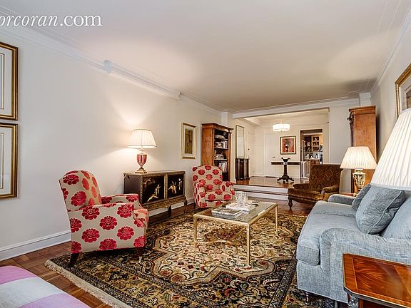 2nd image of 25 Central Park W APT 8T